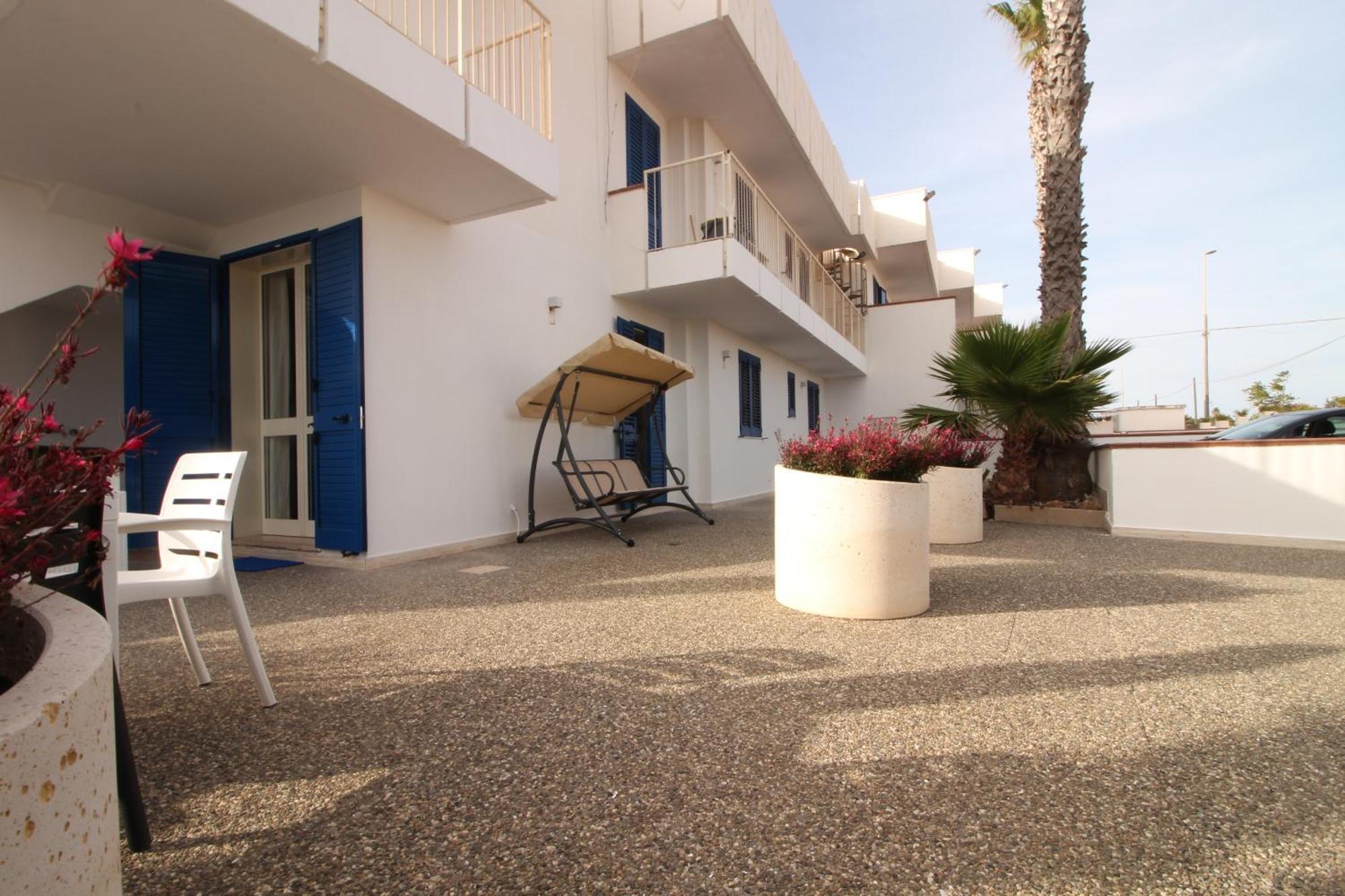 Residence Mare Azzurro ตอร์เร ซาน จิโอวานนิ อูเจนโต ภายนอก รูปภาพ