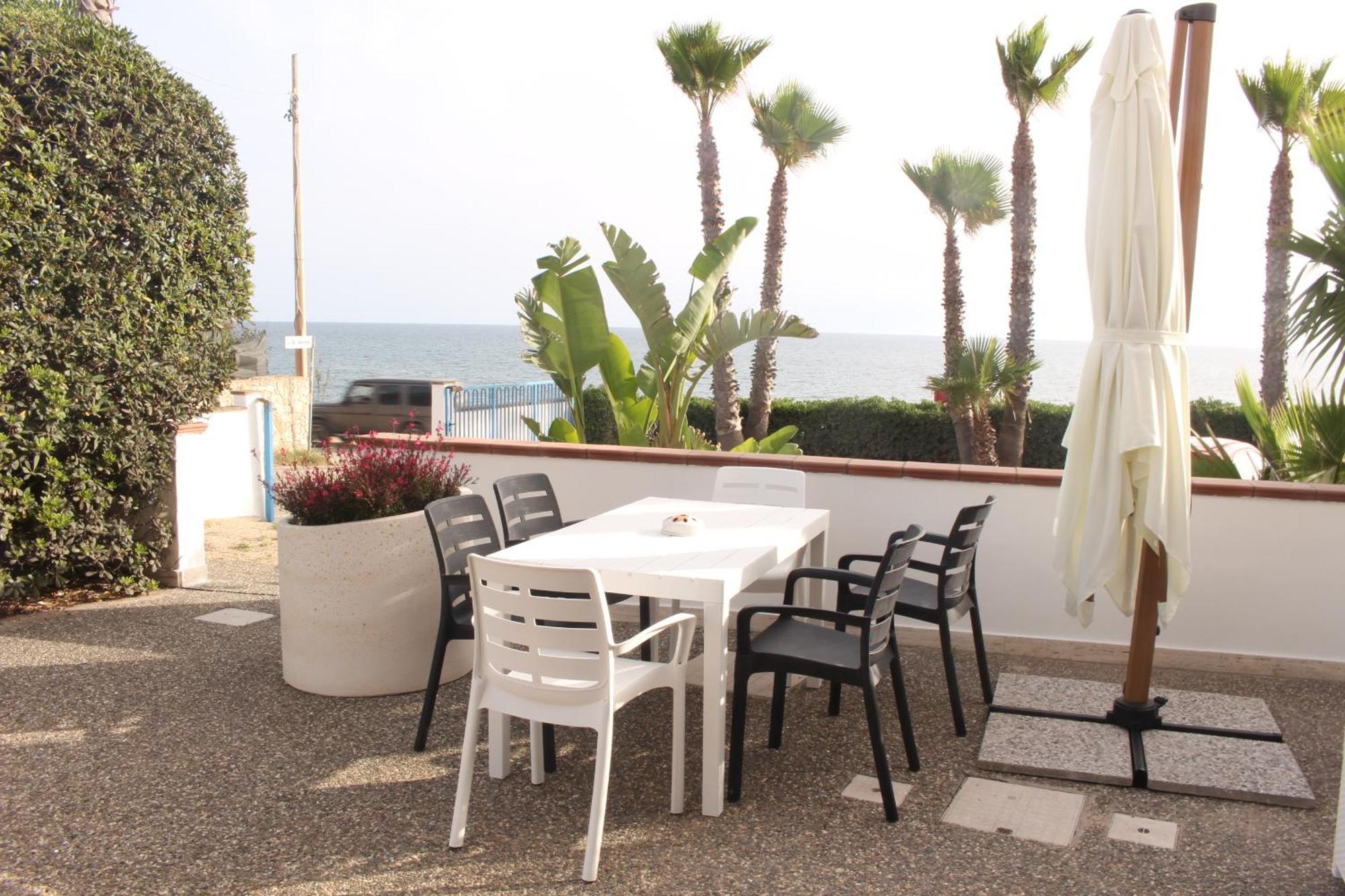Residence Mare Azzurro ตอร์เร ซาน จิโอวานนิ อูเจนโต ภายนอก รูปภาพ