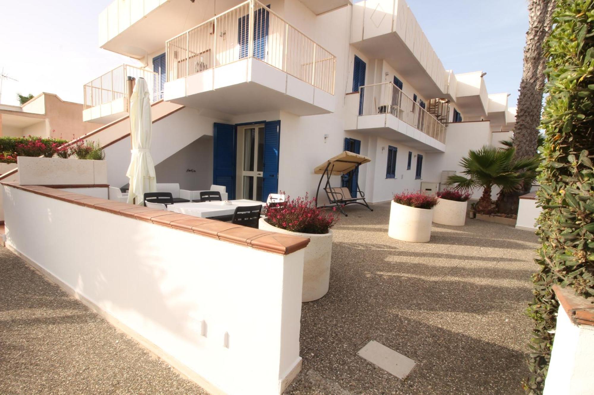 Residence Mare Azzurro ตอร์เร ซาน จิโอวานนิ อูเจนโต ภายนอก รูปภาพ