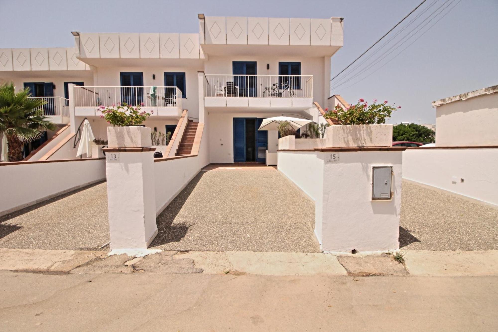 Residence Mare Azzurro ตอร์เร ซาน จิโอวานนิ อูเจนโต ภายนอก รูปภาพ