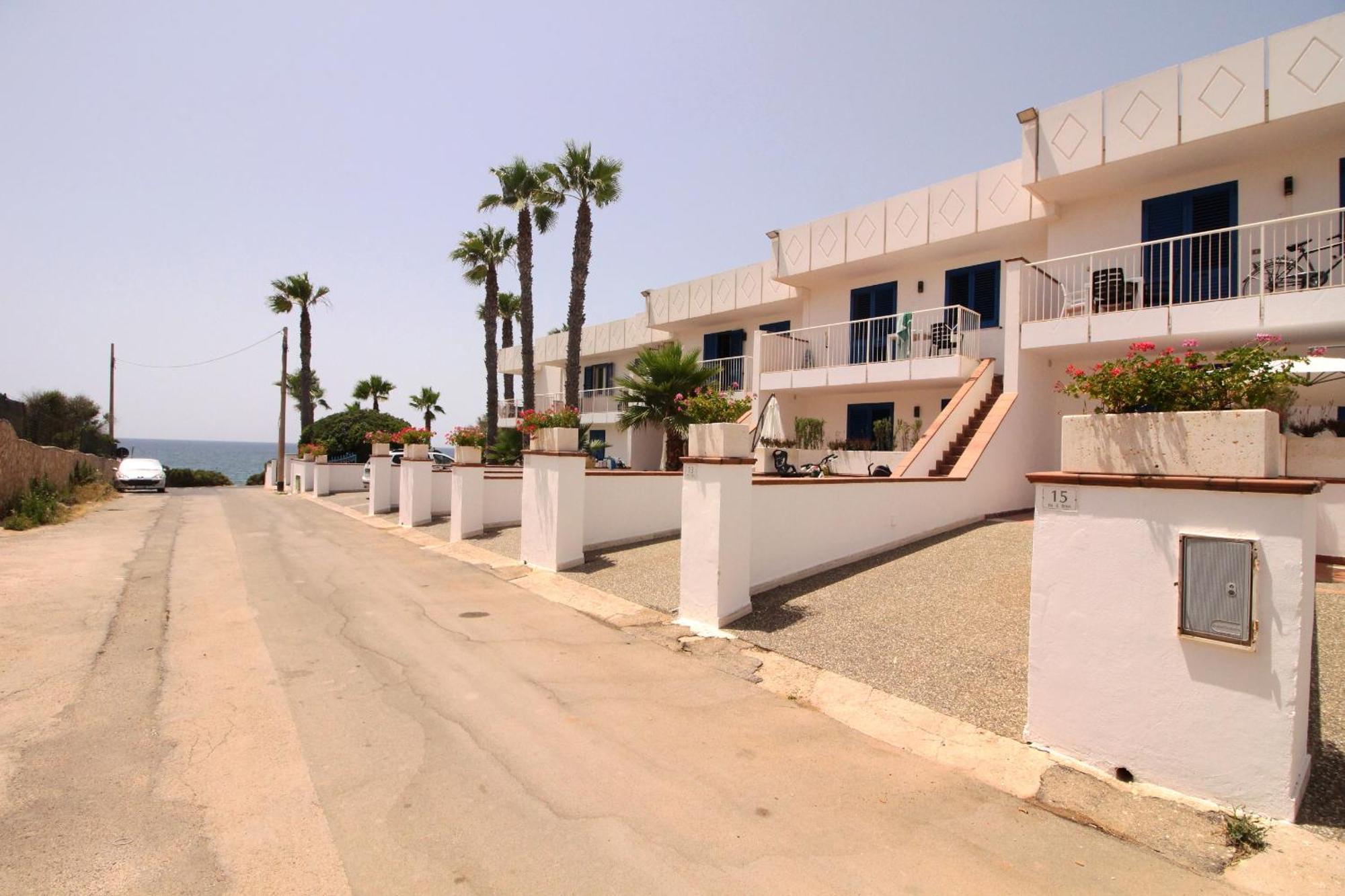 Residence Mare Azzurro ตอร์เร ซาน จิโอวานนิ อูเจนโต ภายนอก รูปภาพ