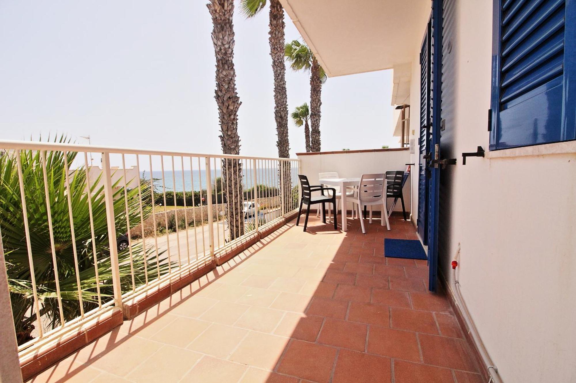 Residence Mare Azzurro ตอร์เร ซาน จิโอวานนิ อูเจนโต ภายนอก รูปภาพ