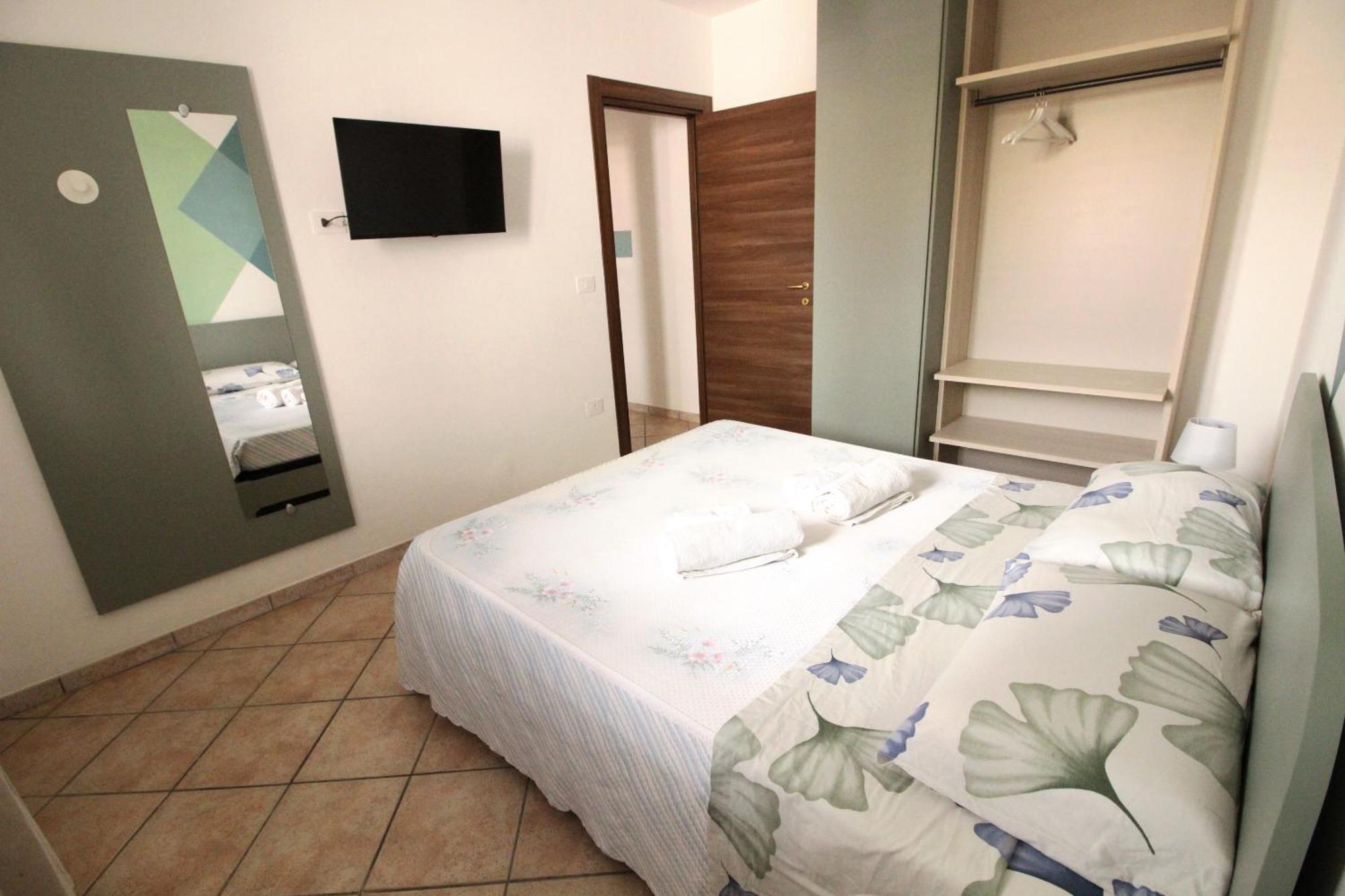 Residence Mare Azzurro ตอร์เร ซาน จิโอวานนิ อูเจนโต ภายนอก รูปภาพ